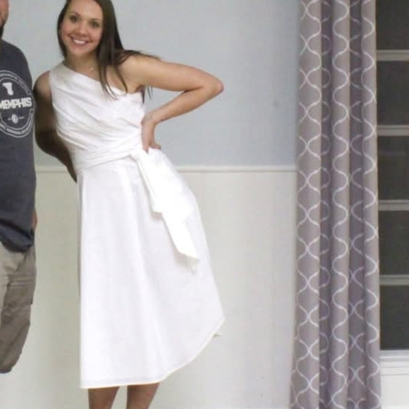 Banana Republic White Wrap Dress - Picture 2 of 6